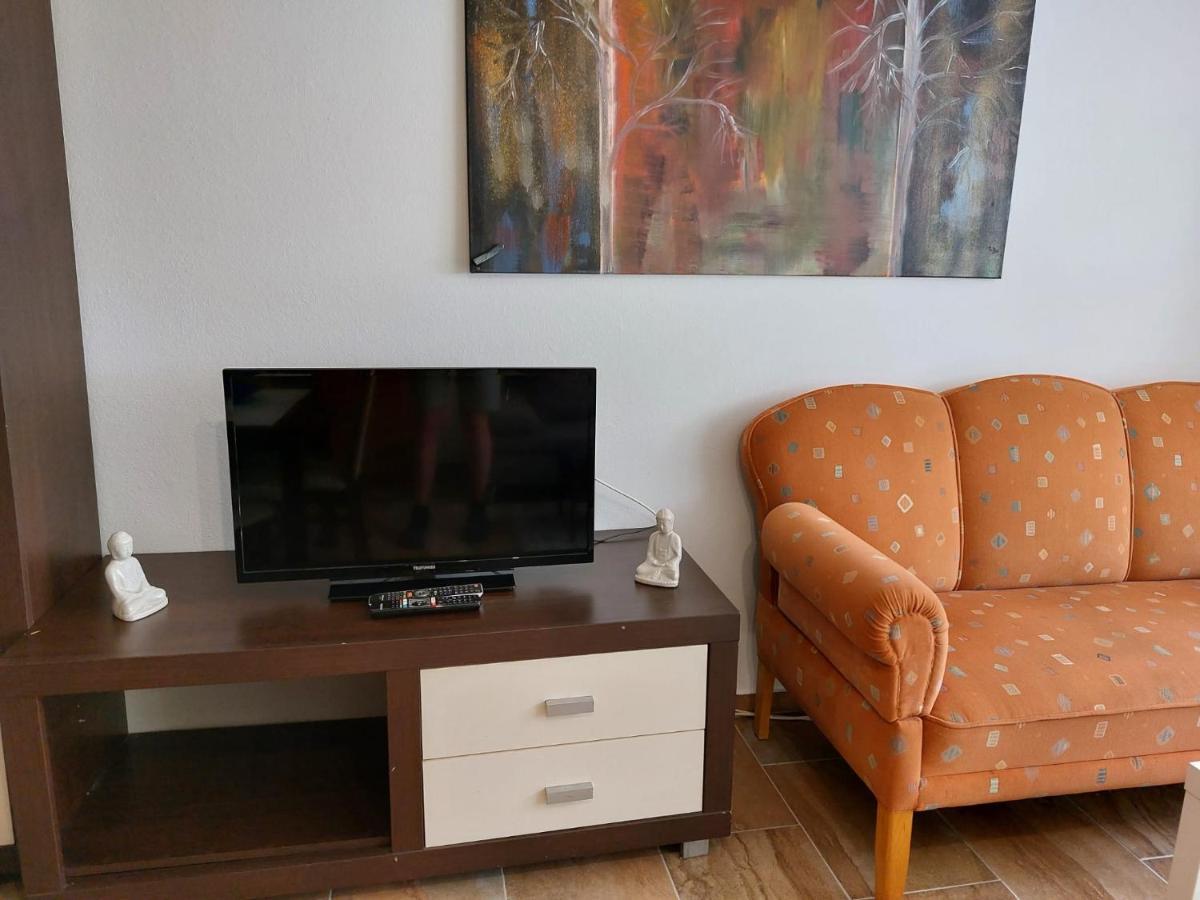 Ferienwohnung Mit Eigenem Garten In Schortens Eksteriør bilde